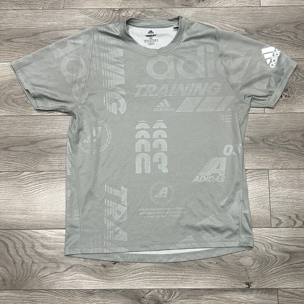 Adidas grey free lift tshirt men’s medium